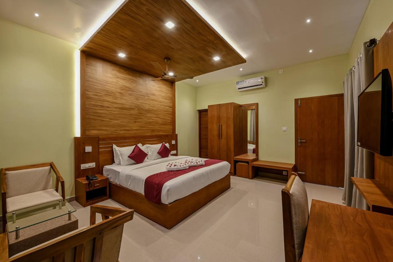 Aveda Munnar Mountains And Mist Hotel Exterior photo