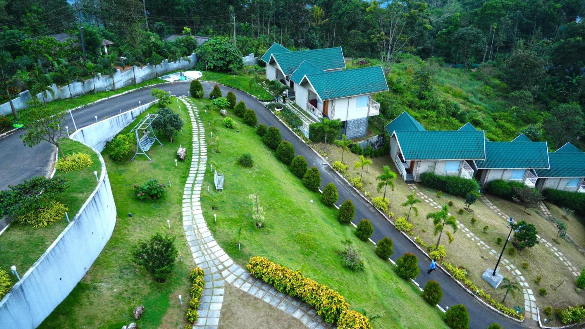 Aveda Munnar Mountains And Mist Hotel Exterior photo