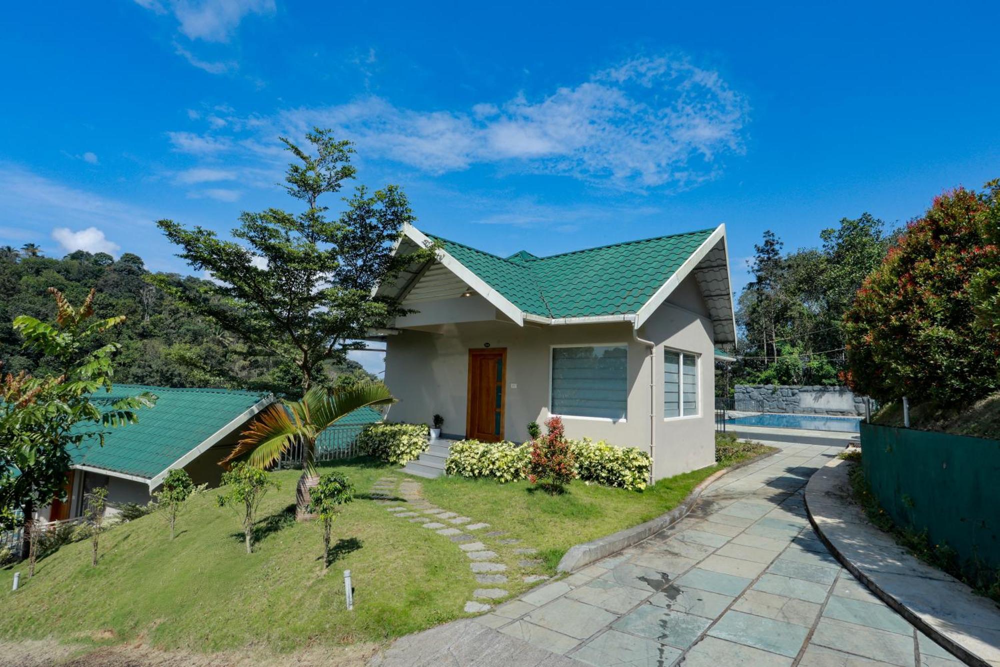 Aveda Munnar Mountains And Mist Hotel Exterior photo